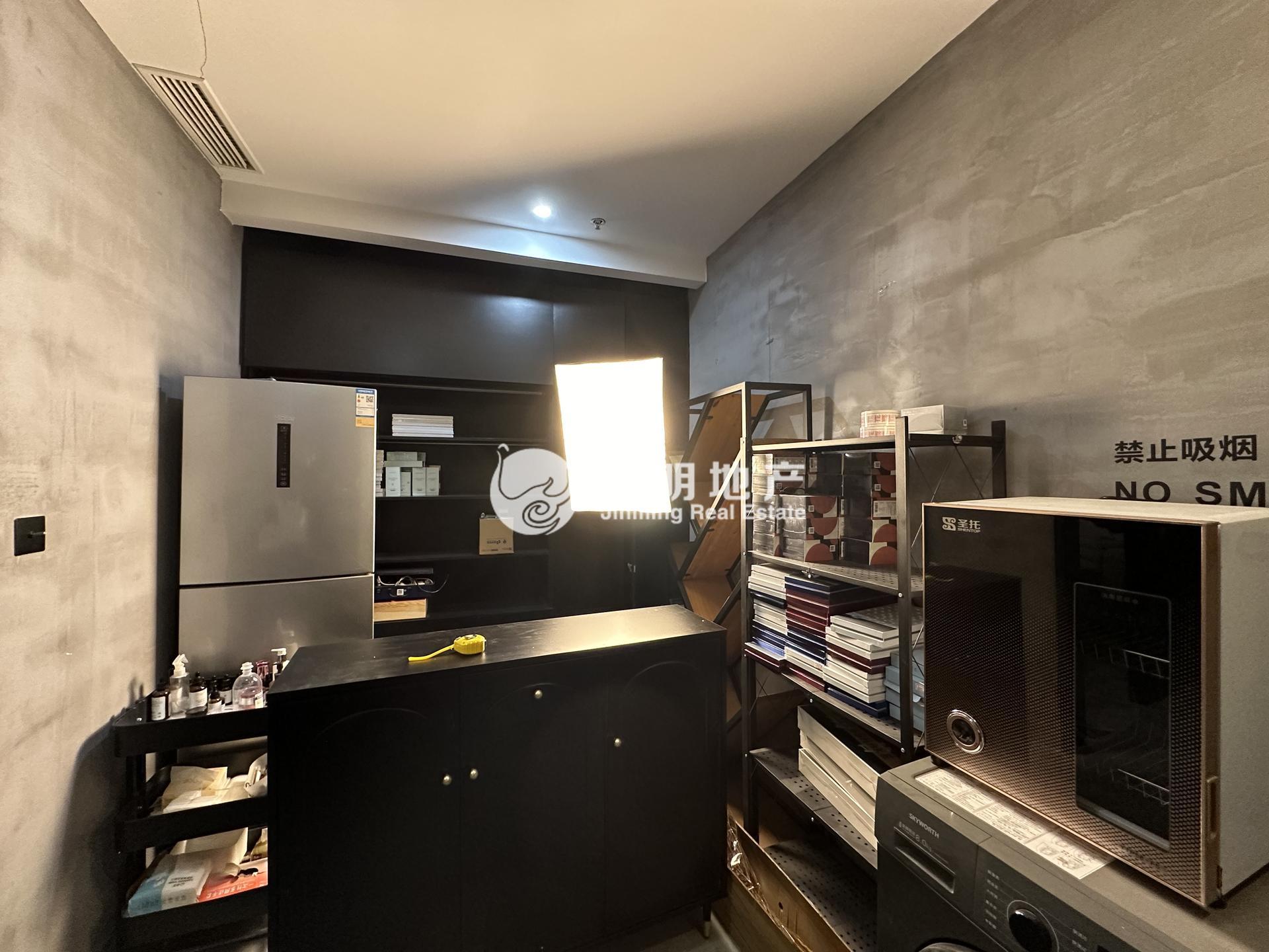 长寿路财富时代大厦112平米写字楼出租